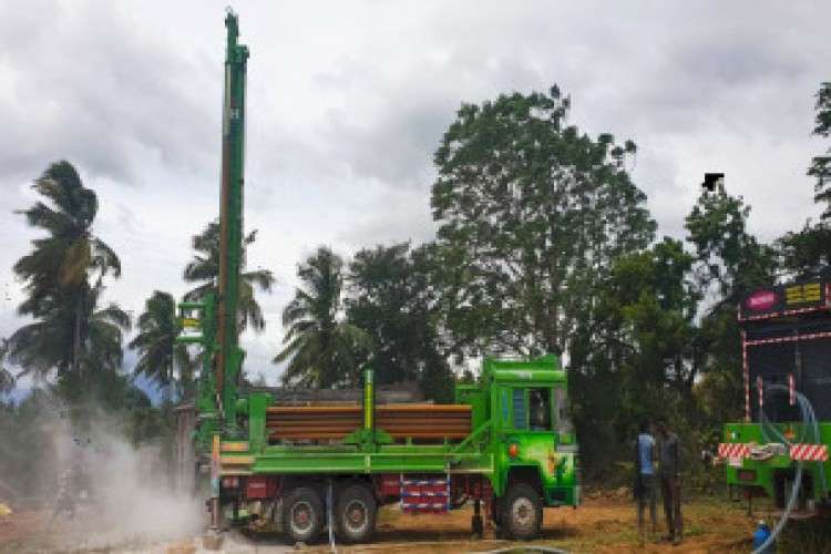 Borewell Drilling Company In Erode 9376688