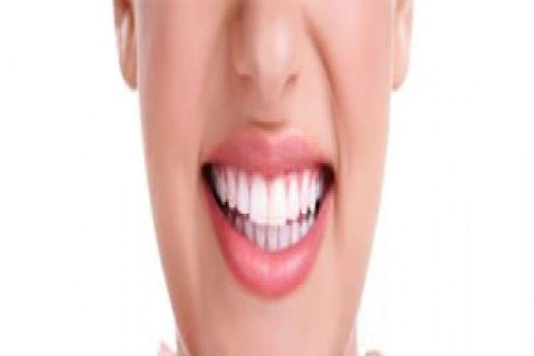 Consult Best Dentist In Delhi 9579885