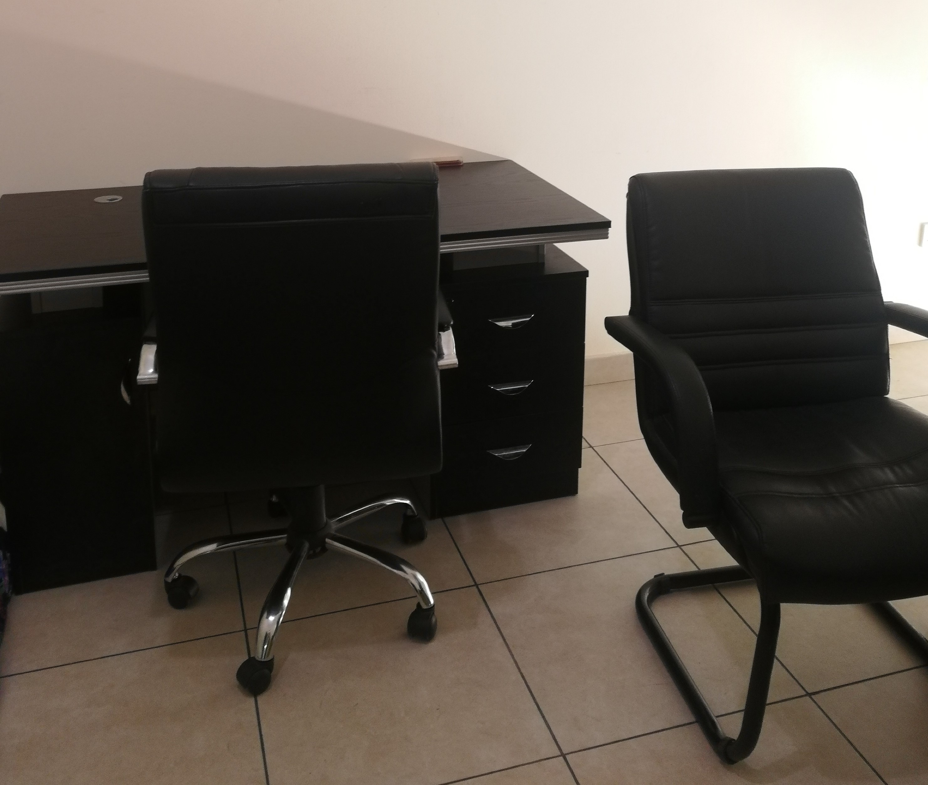 Semi Furnished Office For Rent 16608184673