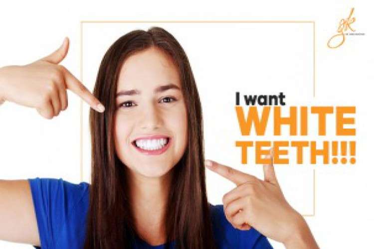 Teeth Whitening Dentist In Delhi 8788178